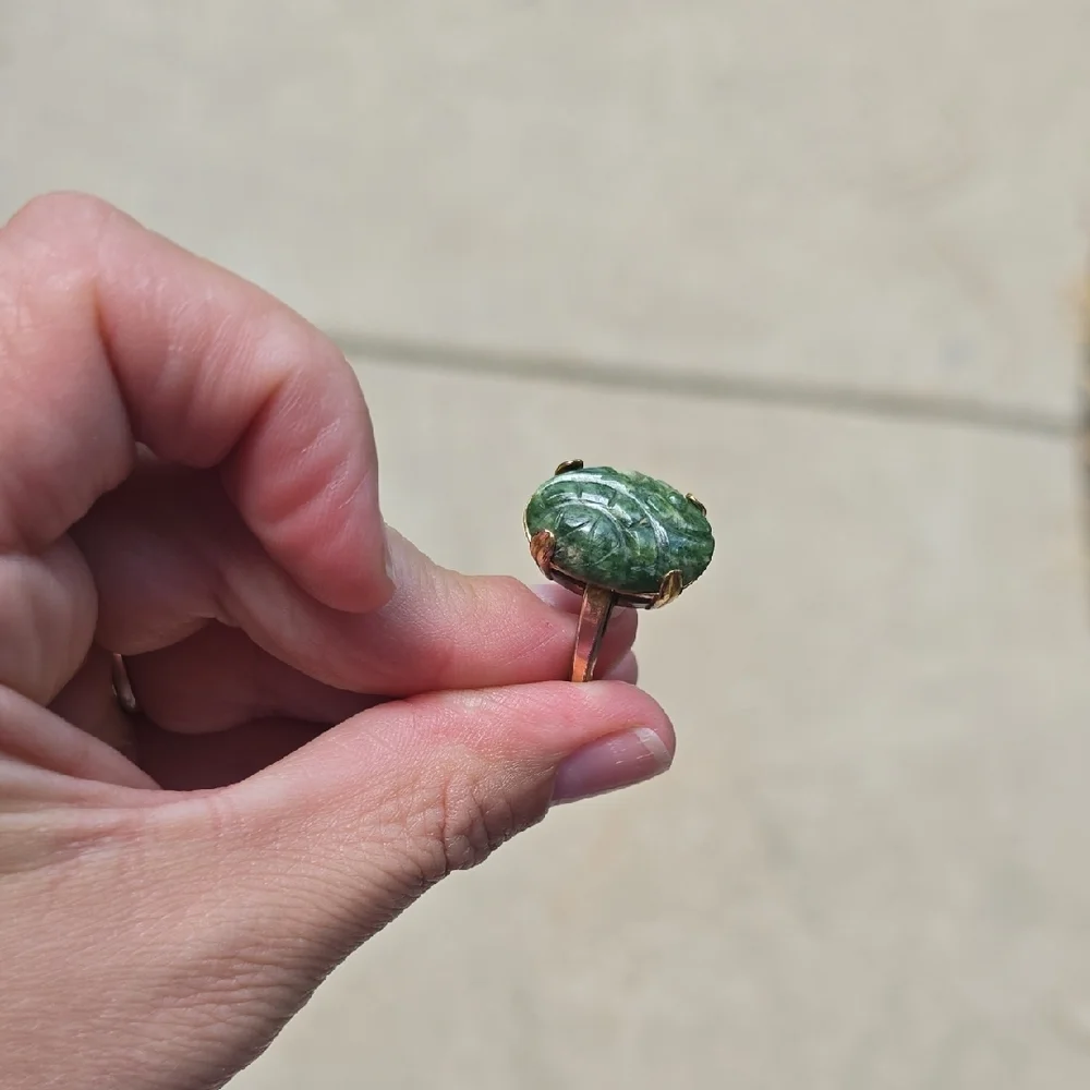 Antique & Vintage Carved Jade‎ ring, 10K Gold-filled
